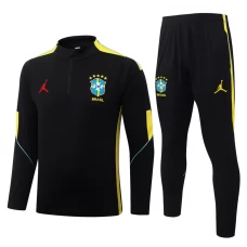 Brasilia Tracksuit 2026-27 - 1-4 Zip Musta