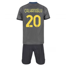 Inter Milan Çalhanoğlu 20 Kolmospaita 2026-27 Lasten Pelipaita
